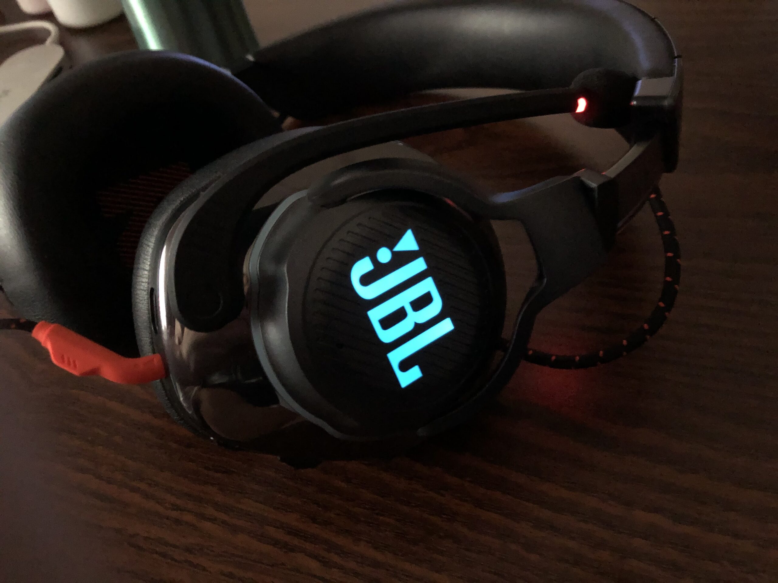 JBL QUANTUM 800 